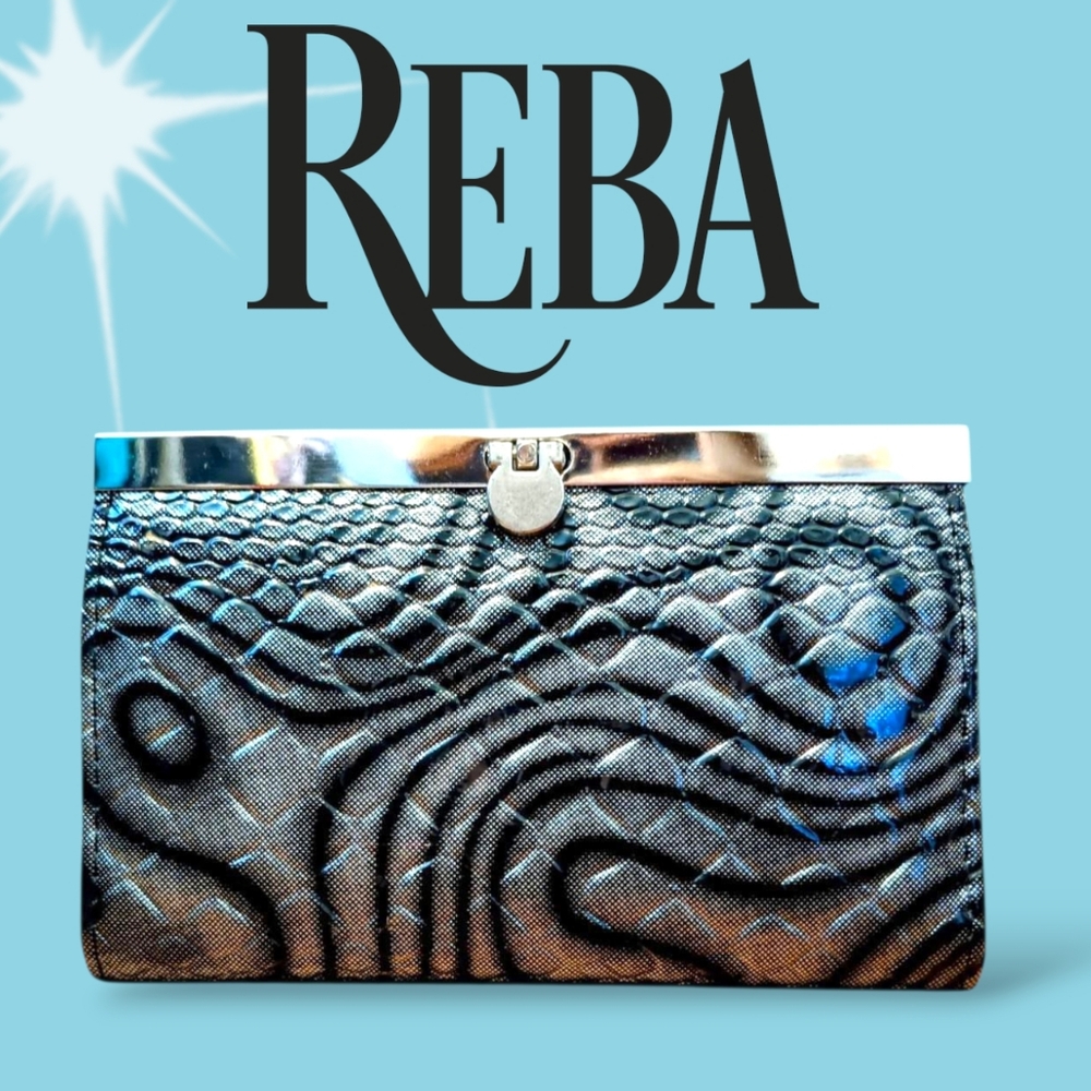 Reba Textured Glossy Black and Silver Swirl Clutch